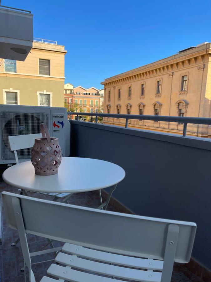 Xoxo Cagliari Apartment ภายนอก รูปภาพ